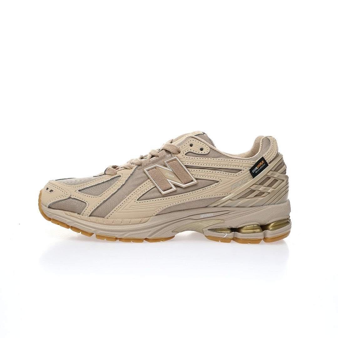 New Balance M1906R