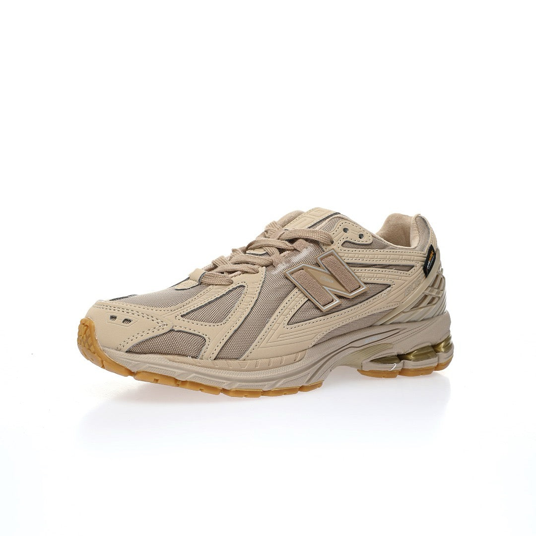 New Balance M1906R