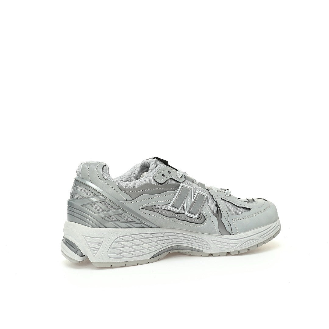 New Balance M1906
