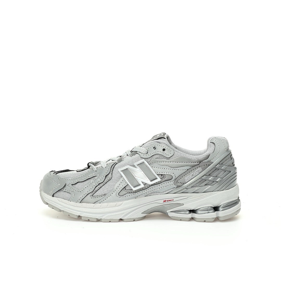 New Balance M1906