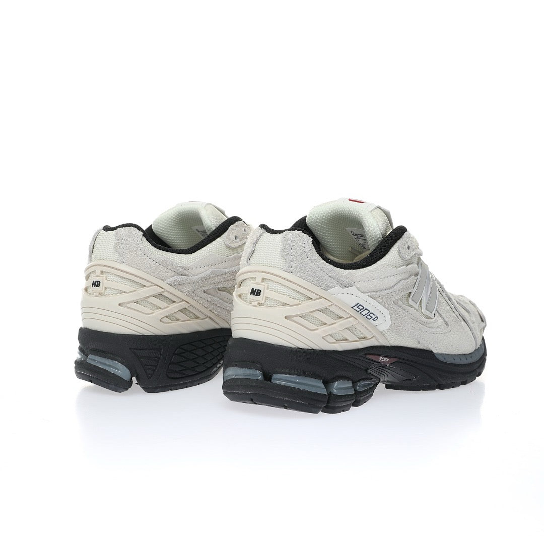 New Balance M1906
