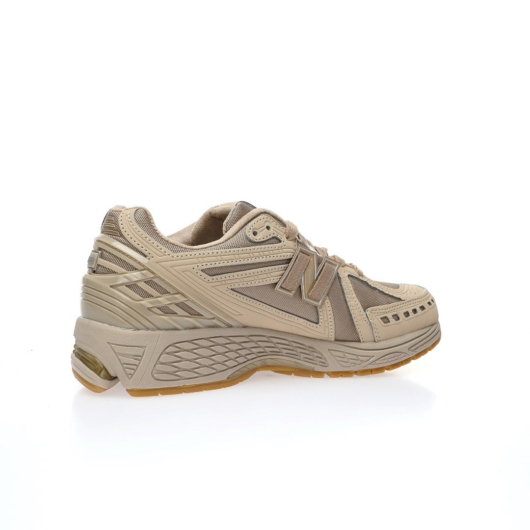 New Balance M1906R